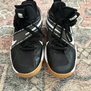 Nike Hyperset Volleyball Shoes for